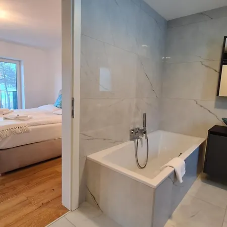 Апартаменты Lakesideview Keutschach Am